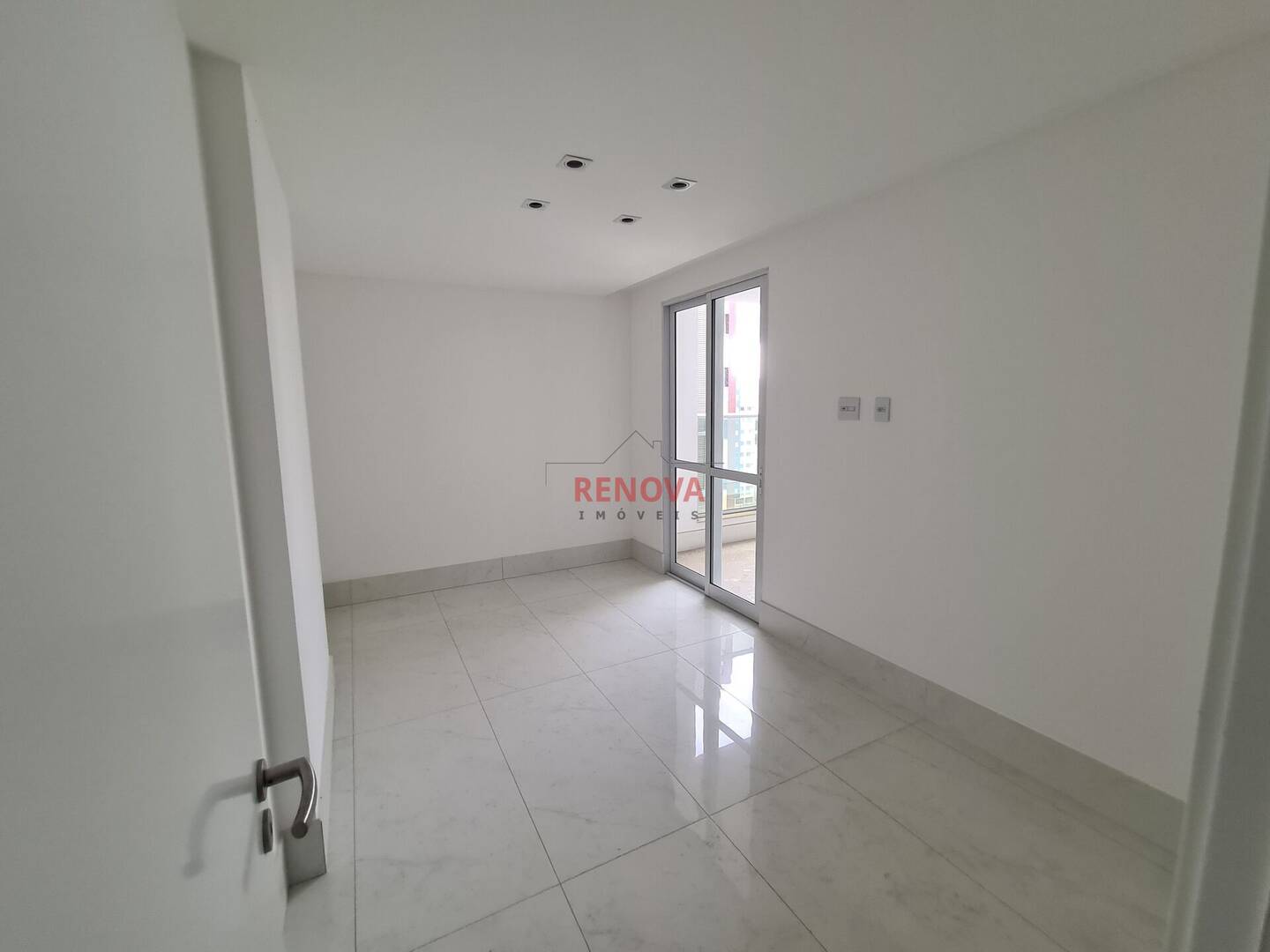 Apartamento, 4 quartos, 13200 m² - Foto 6