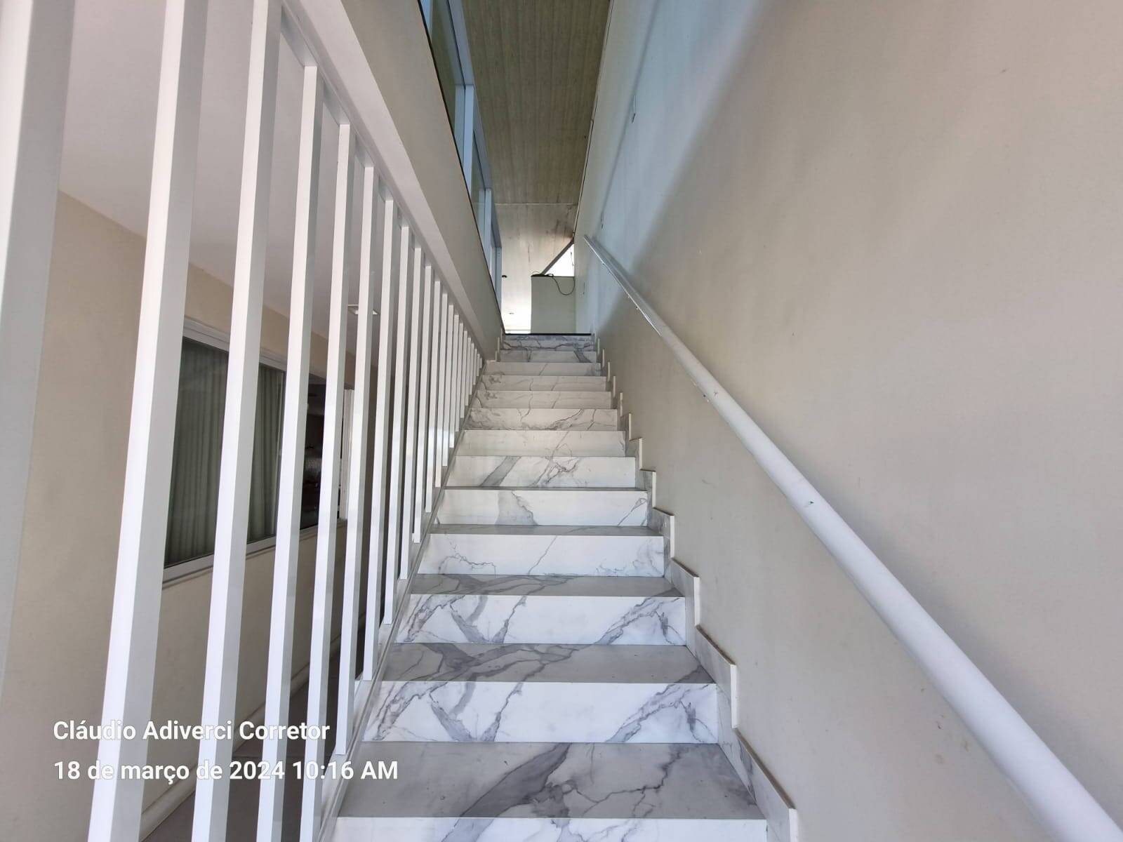 Casa, 4 quartos, 330 m² - Foto 18