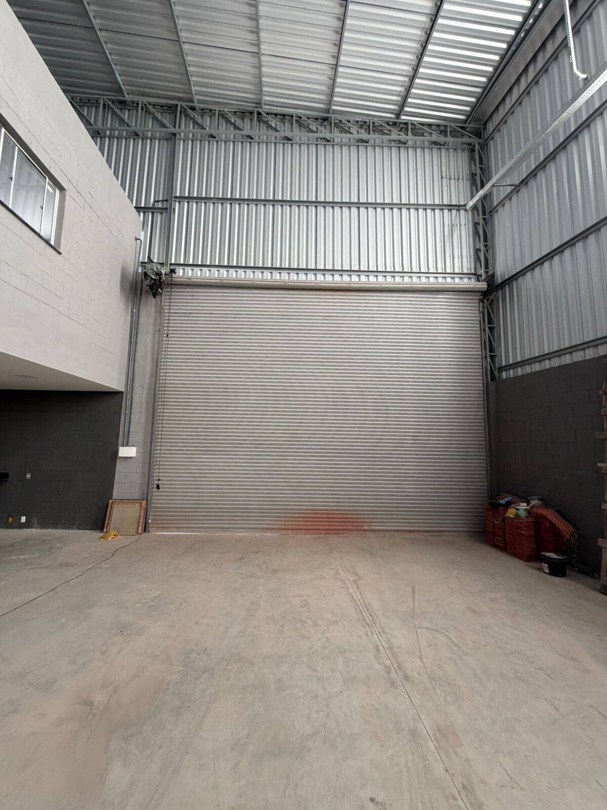 Sala-Conjunto, 1200 m² - Foto 9