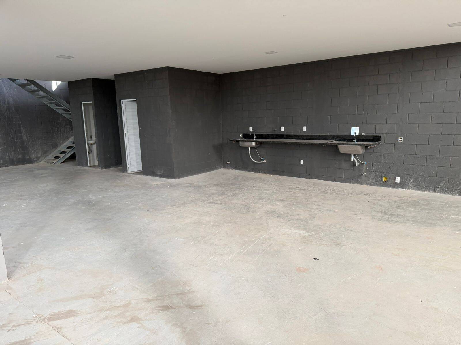 Sala-Conjunto, 1200 m² - Foto 6