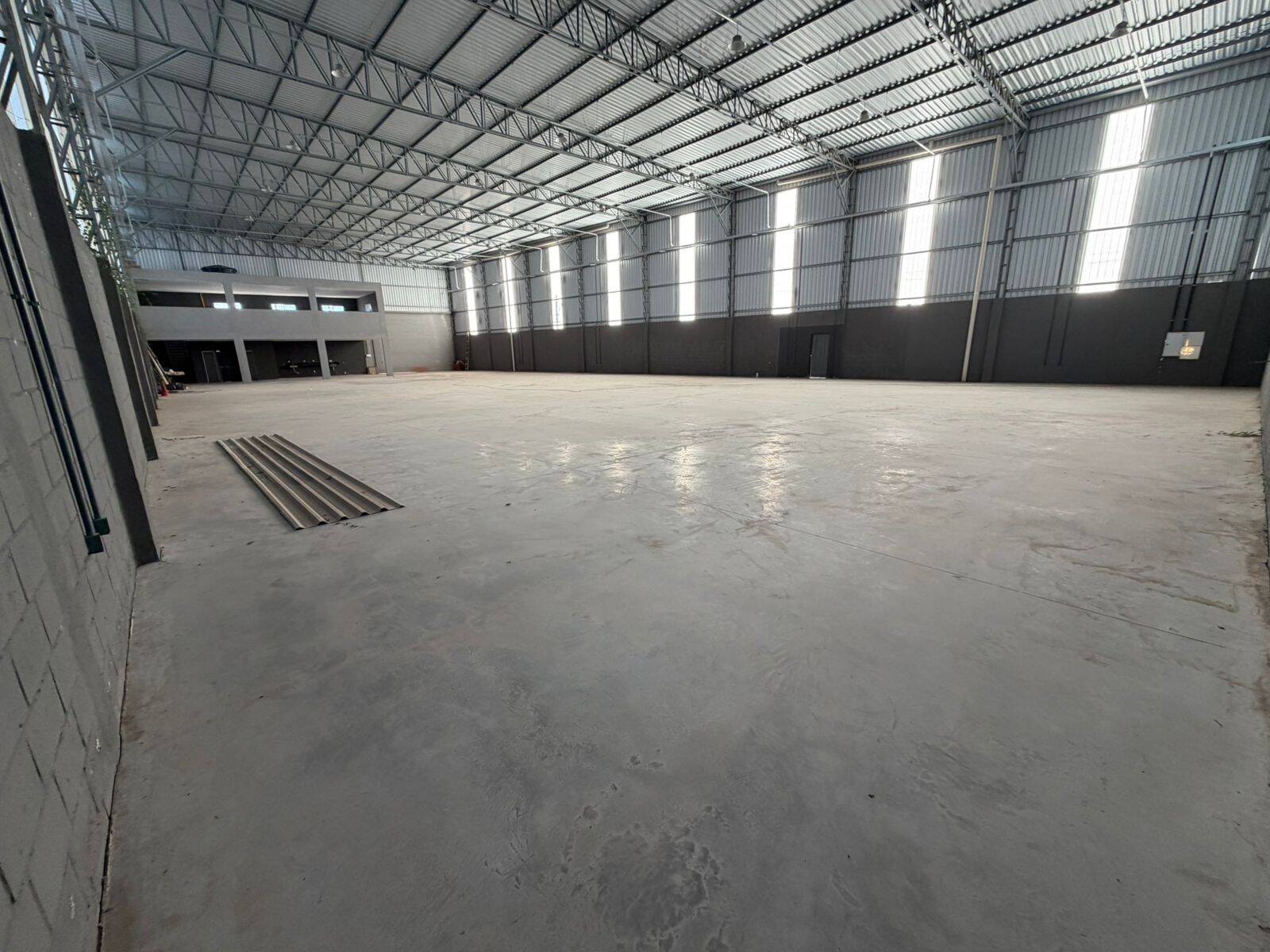 Sala-Conjunto, 1200 m² - Foto 3