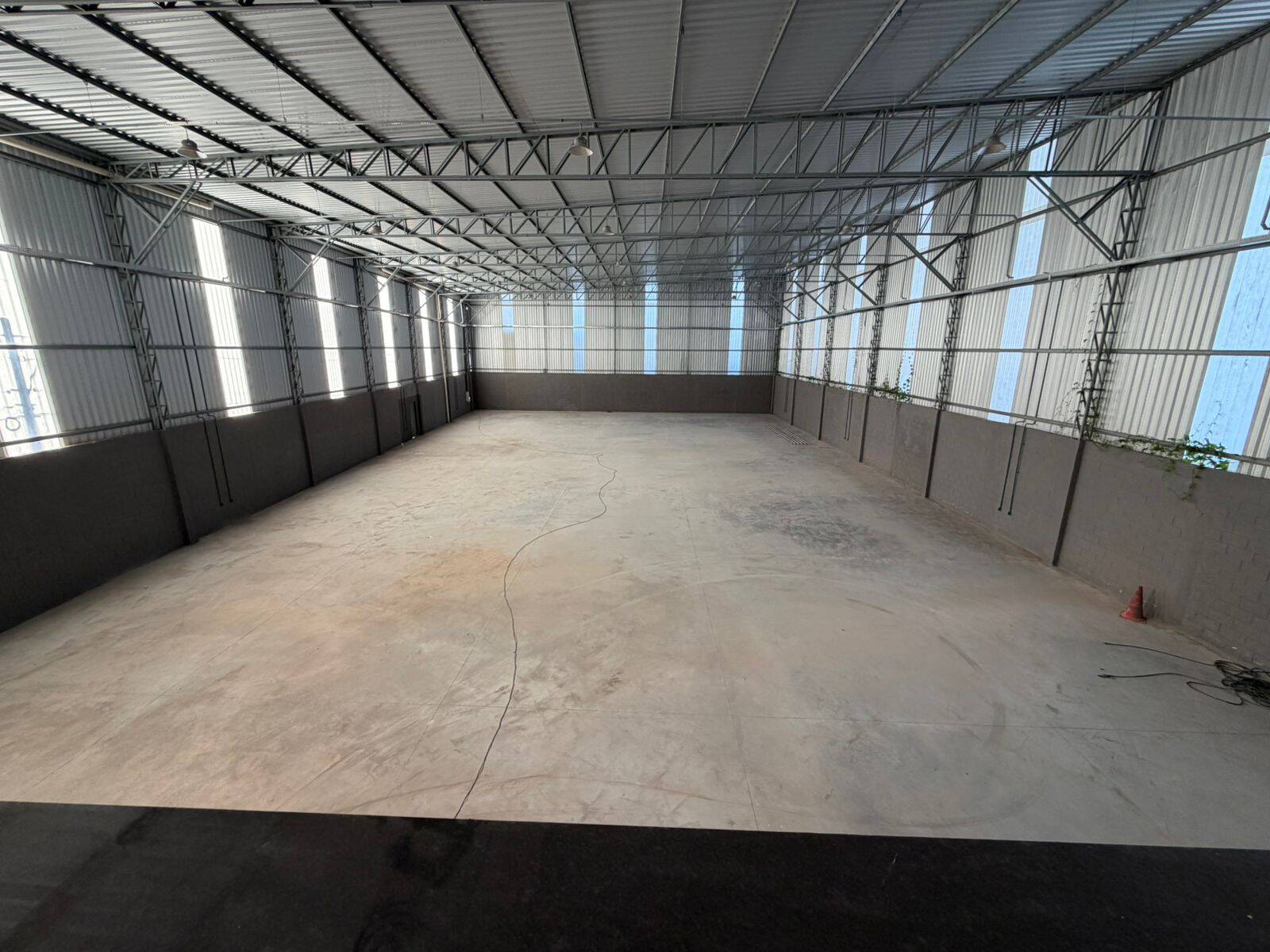 Sala-Conjunto, 1200 m² - Foto 4