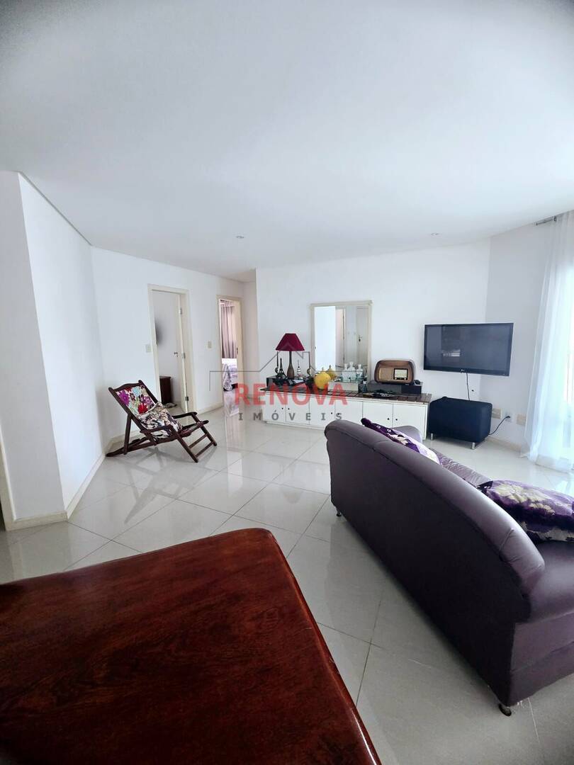 Apartamento, 12300 m² - Foto 2