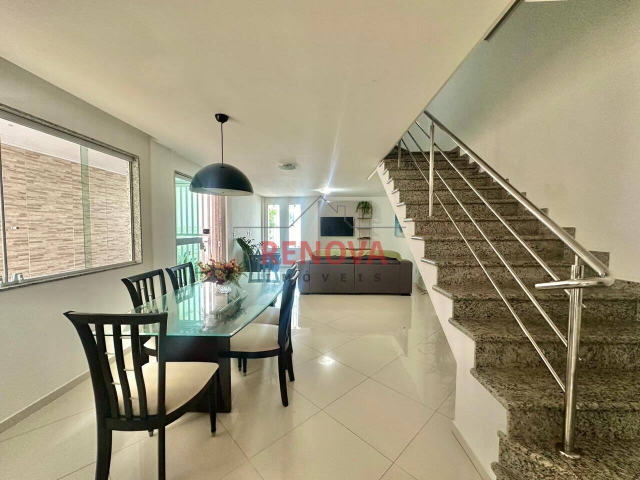 Sobrado, 3 quartos, 20000 m² - Foto 2