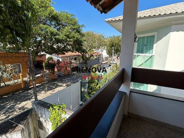 Casa para Venda em Vitória - 2