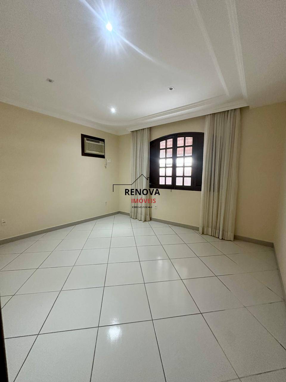 Casa, 4 quartos, 350 m² - Foto 33